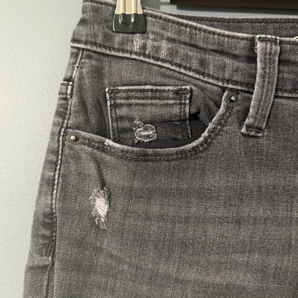 Universal Thread Black Distressed Jeans - Picture 3 of 5